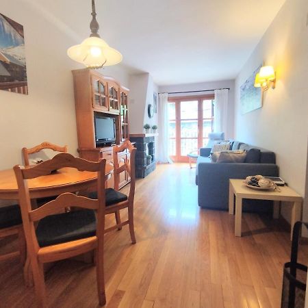 Check-In Casas Sinoantonio Lägenhet Benasque Exteriör bild